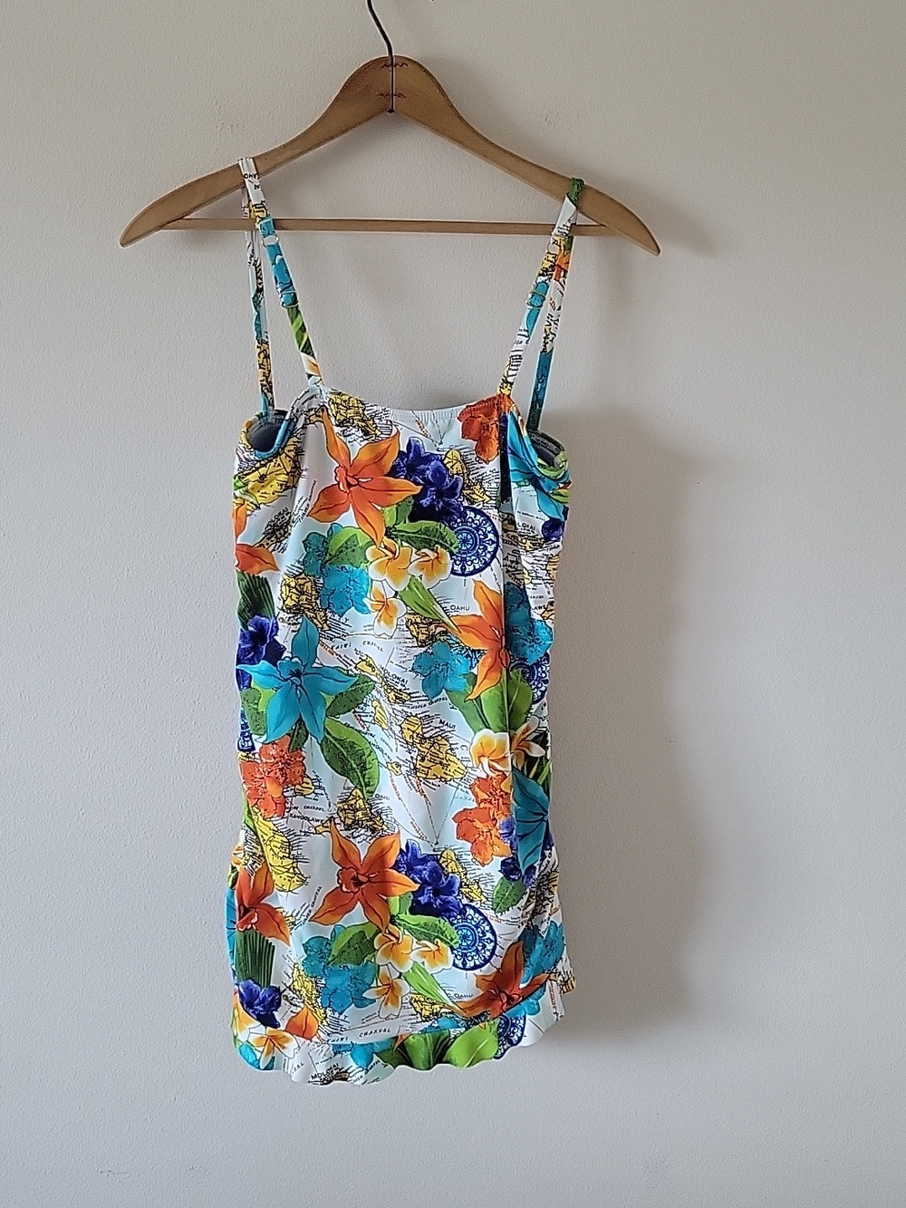 Tommy Bahama Map Print Twist Front Cup Skirted One Piece Swimsuit Size 10 - Picture 6 of 7